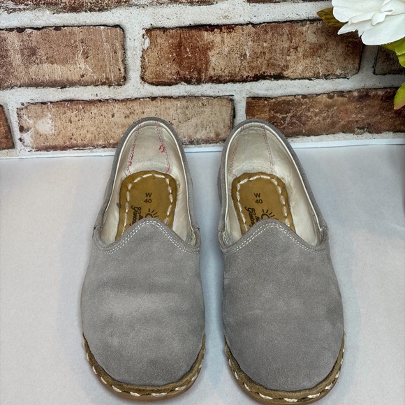 Sabah Ashmore Grey Suede Slip-On Flats Size W40/US 8.5 - Picture 3 of 8